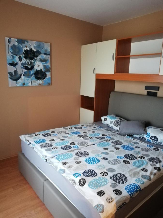 Apartmani Danijela Tomicic 로파르 외부 사진