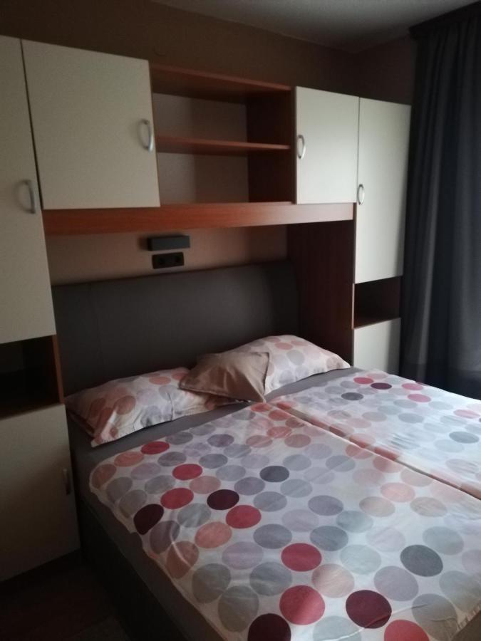 Apartmani Danijela Tomicic 로파르 외부 사진