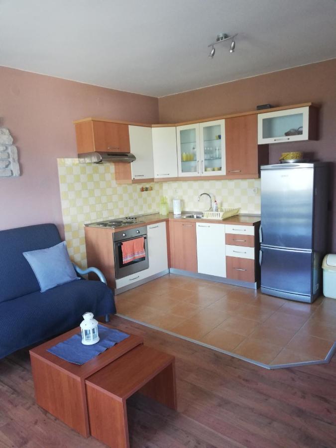 Apartmani Danijela Tomicic 로파르 외부 사진